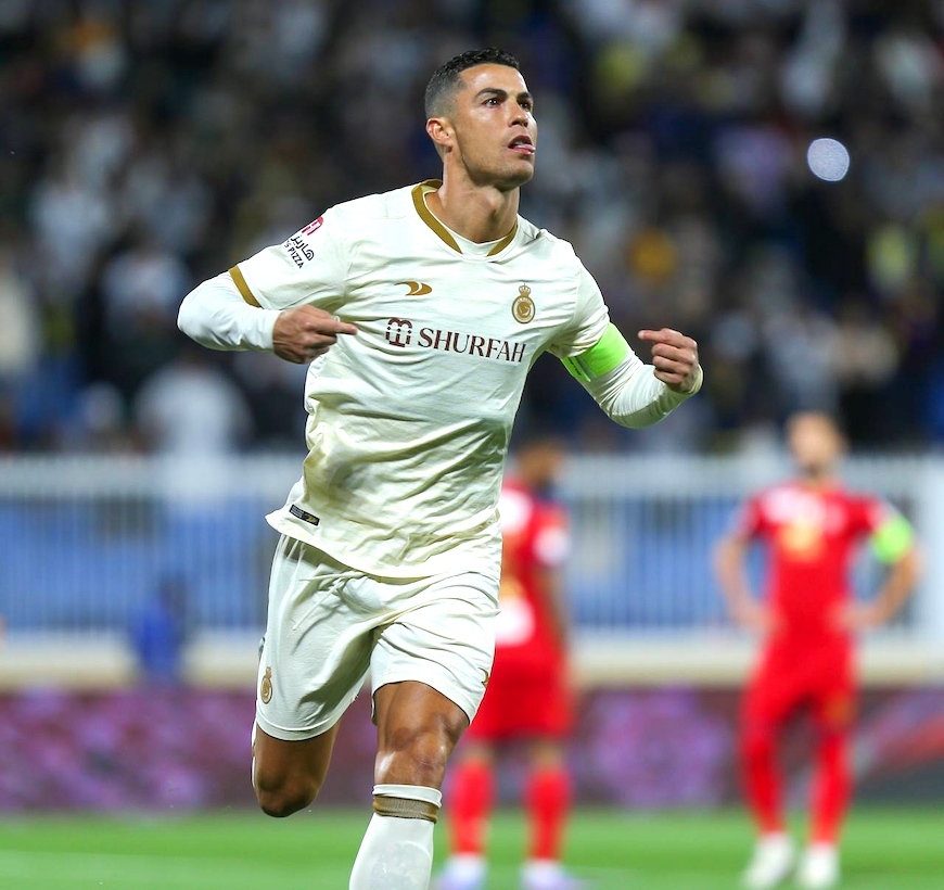 ronaldo-khong-the-ngung-ghi-ban-lap-thanh-tich-khung