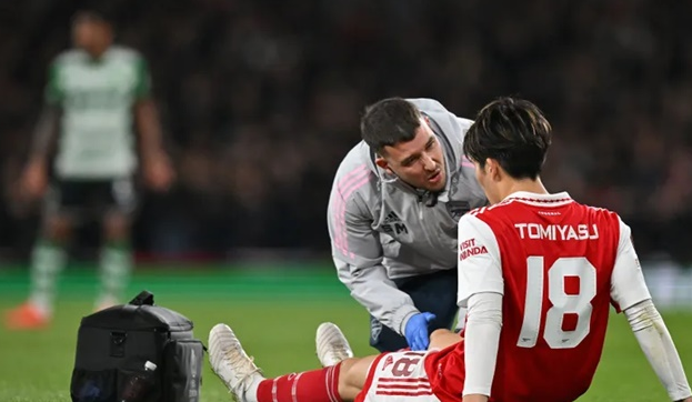 arsenal-da-co-thong-tin-chac-chan-ve-chan-thuong-cua-tomiyasu