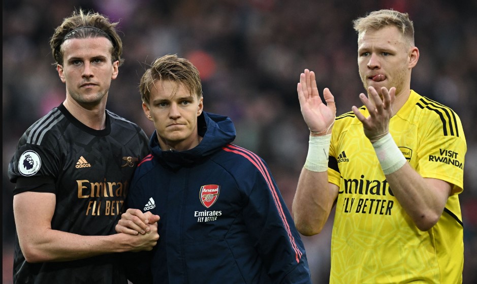 arsenal-choi-lon-vung-tien-ky-2-hop-dong-cho-cung-vi-tri