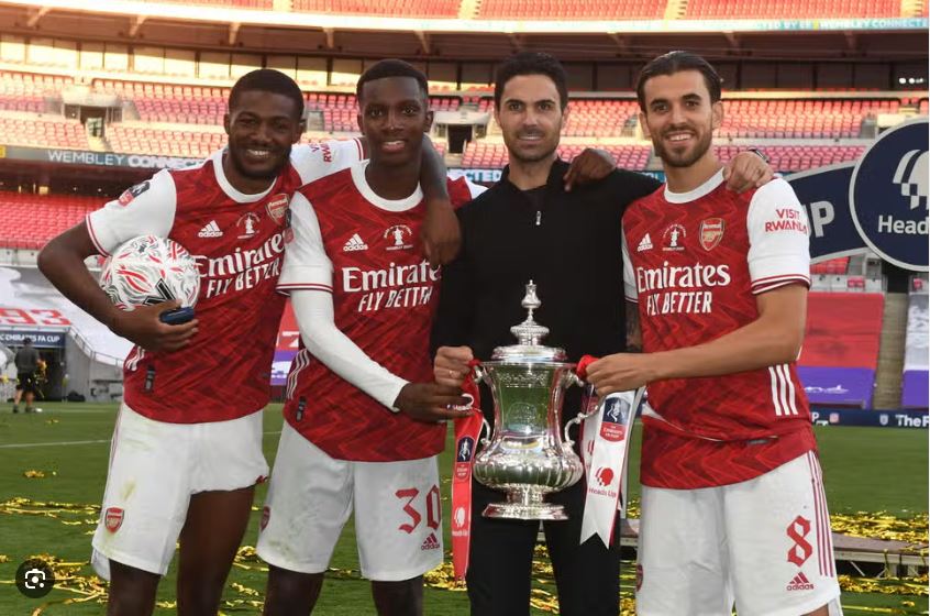 Thành quả đầu tiên là chức vô địch FA Cup