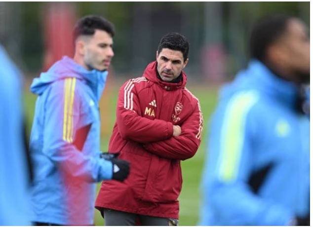 Arsenal lại bị vượt mặt ở Premier League.